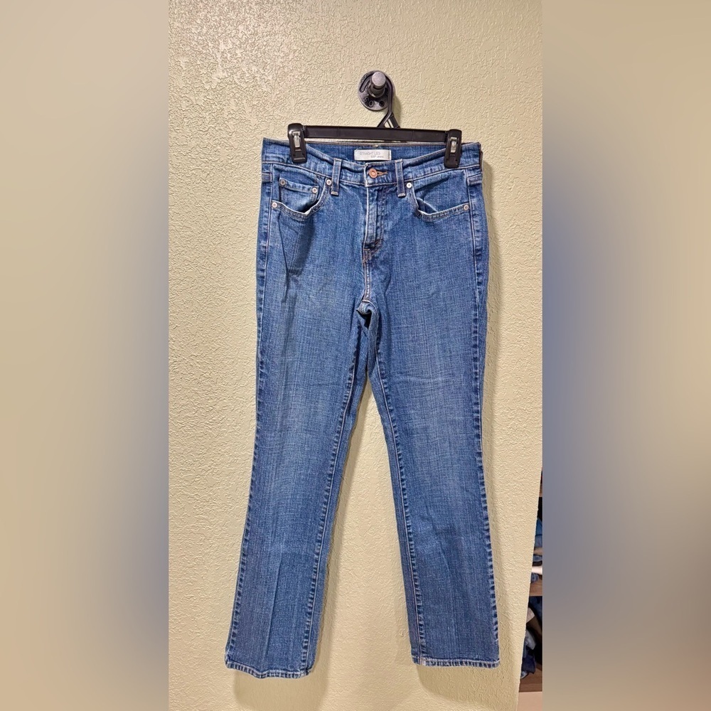 Levi's Women's Straight Leg Blue Jeans